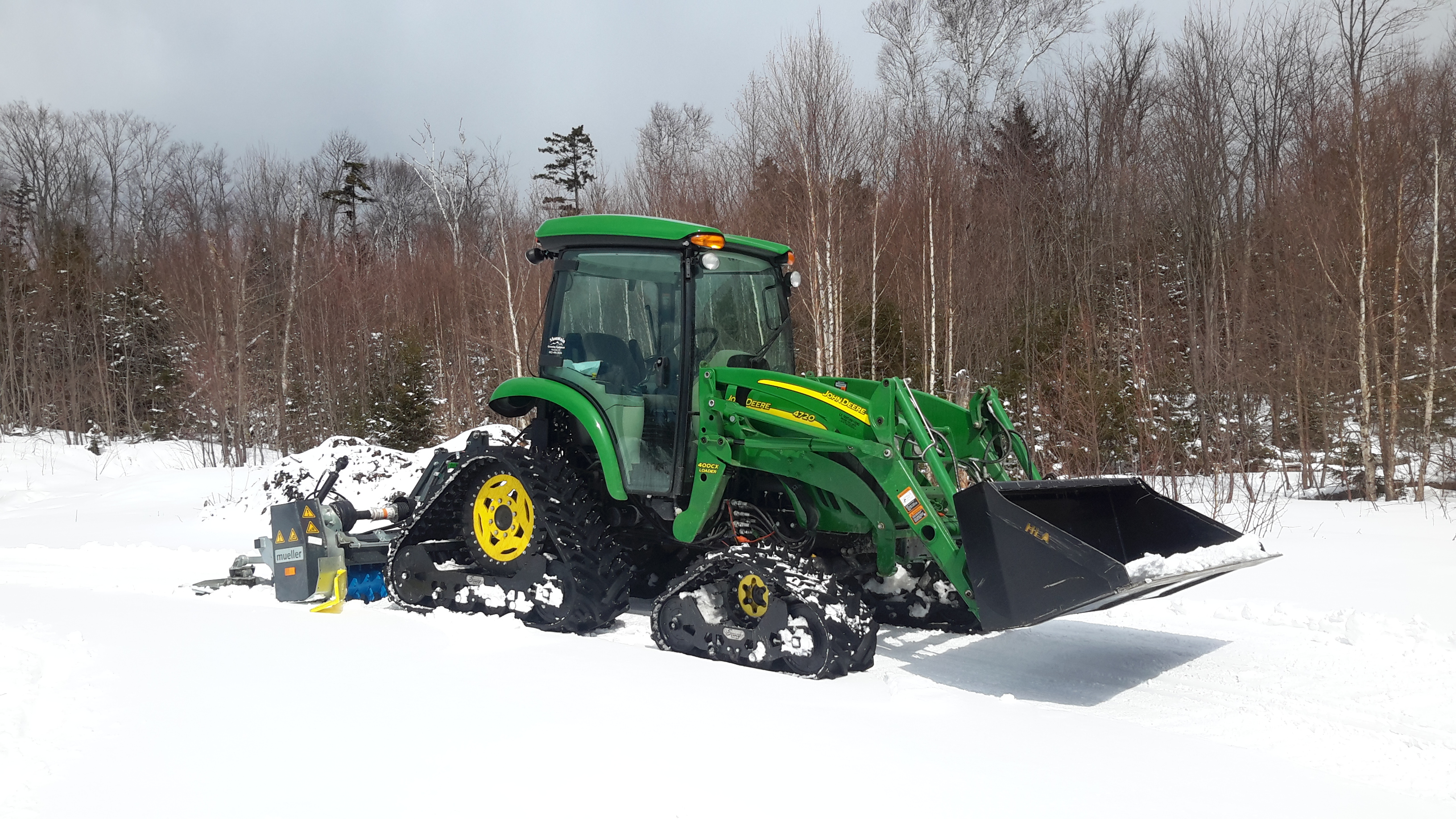 Mountain Grooming Equipment » 2014 John Deere 4720 Soucy
